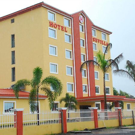 Hotel Sevilla Usulutan Buitenkant foto